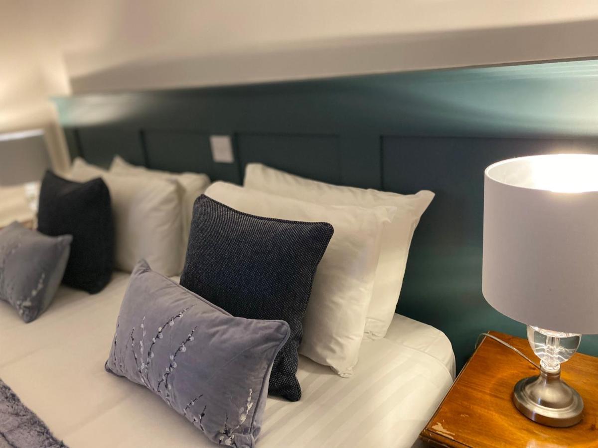White Hart Hotel 3*