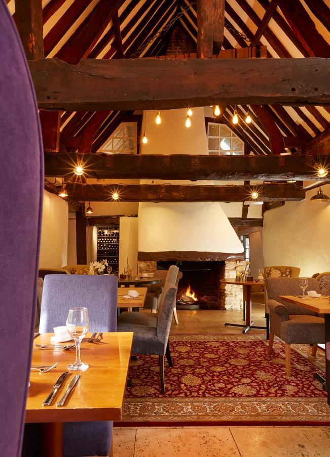White Hart Hotel 3*